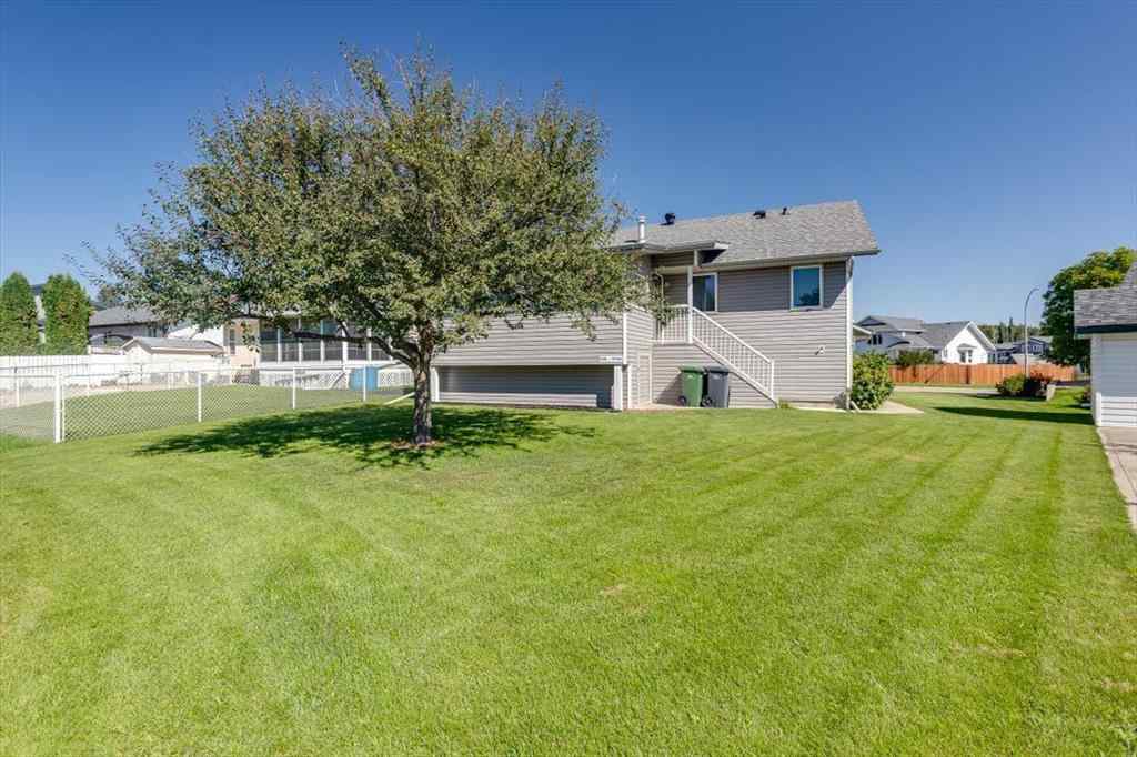 MLS® A2251384 - 6401 55 Avenue  in Lucas Heights Ponoka, Residential