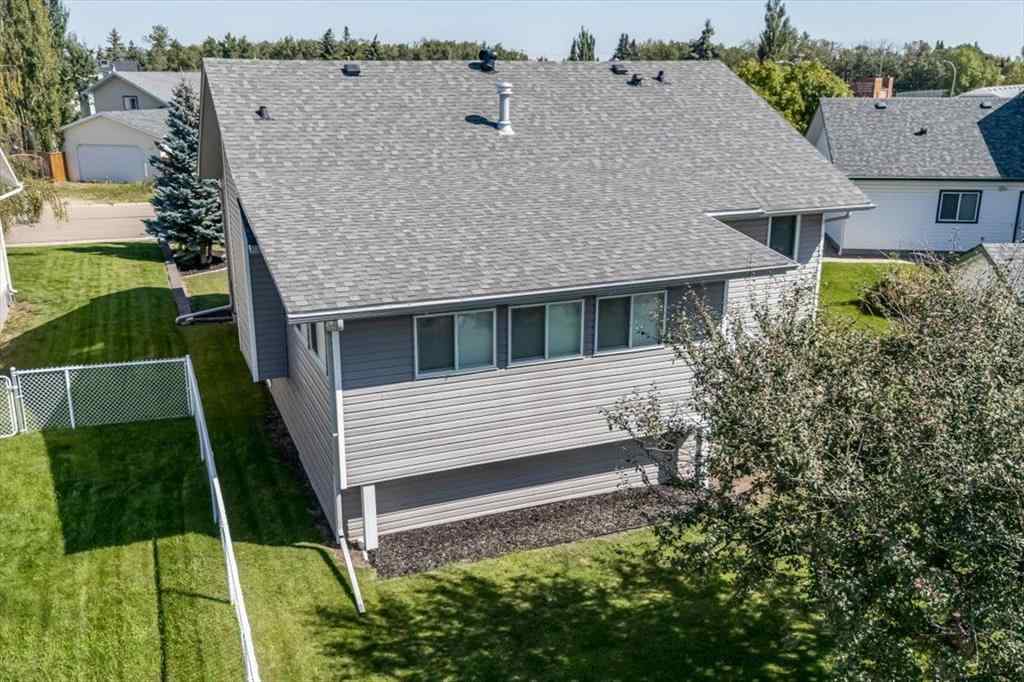MLS® A2251384 - 6401 55 Avenue  in Lucas Heights Ponoka, Residential