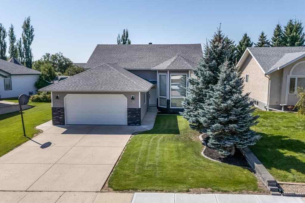 MLS® A2251384 - 6401 55 Avenue  in Lucas Heights Ponoka, Residential
