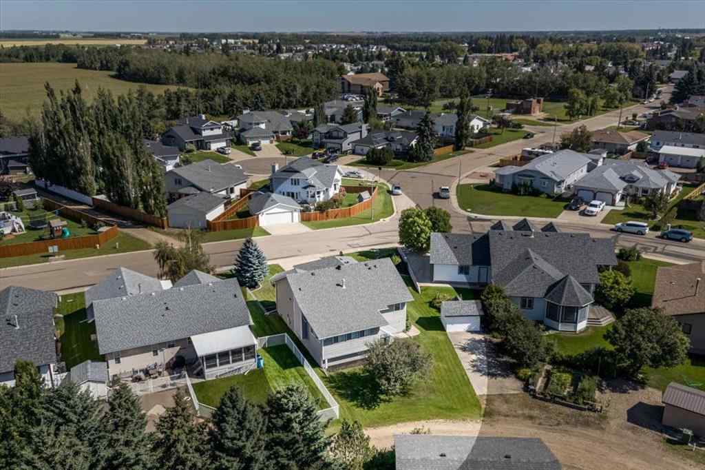MLS® A2251384 - 6401 55 Avenue  in Lucas Heights Ponoka, Residential