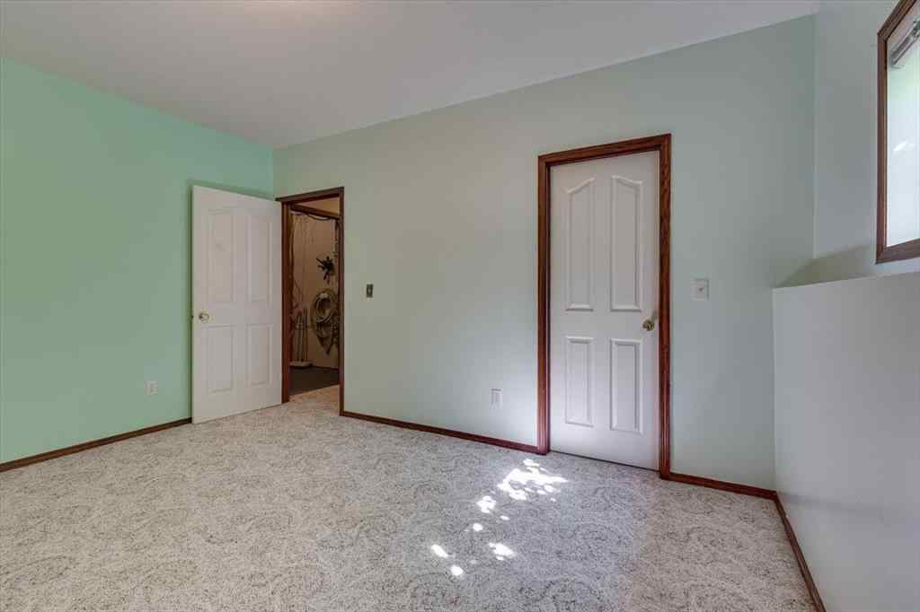 MLS® A2251384 - 6401 55 Avenue  in Lucas Heights Ponoka, Residential