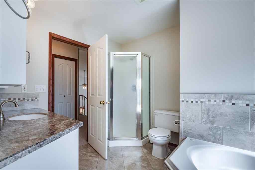 MLS® A2251384 - 6401 55 Avenue  in Lucas Heights Ponoka, Residential