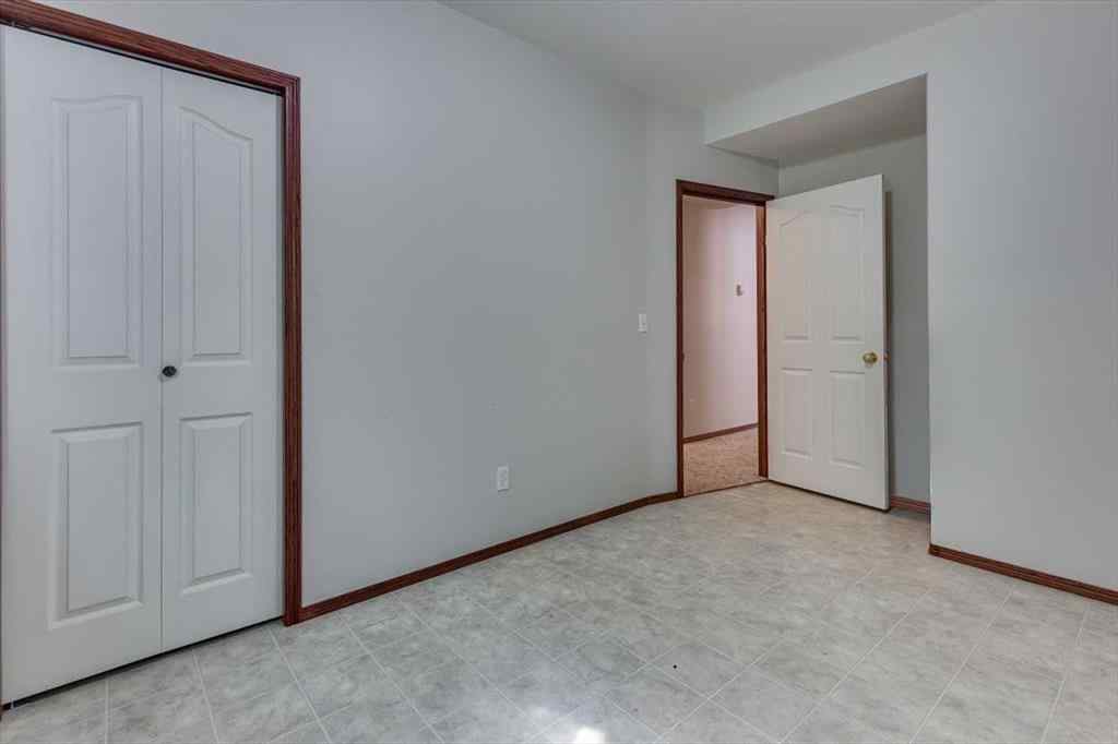 MLS® A2251384 - 6401 55 Avenue  in Lucas Heights Ponoka, Residential
