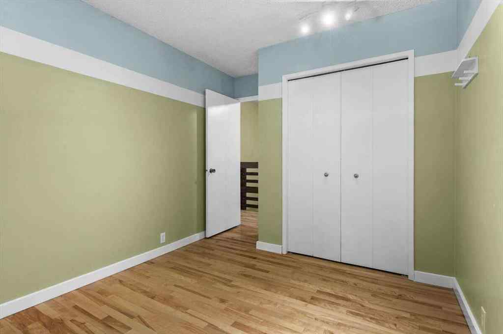 MLS® A2251385 - 907 36B Street NW in Parkdale Calgary, Residential