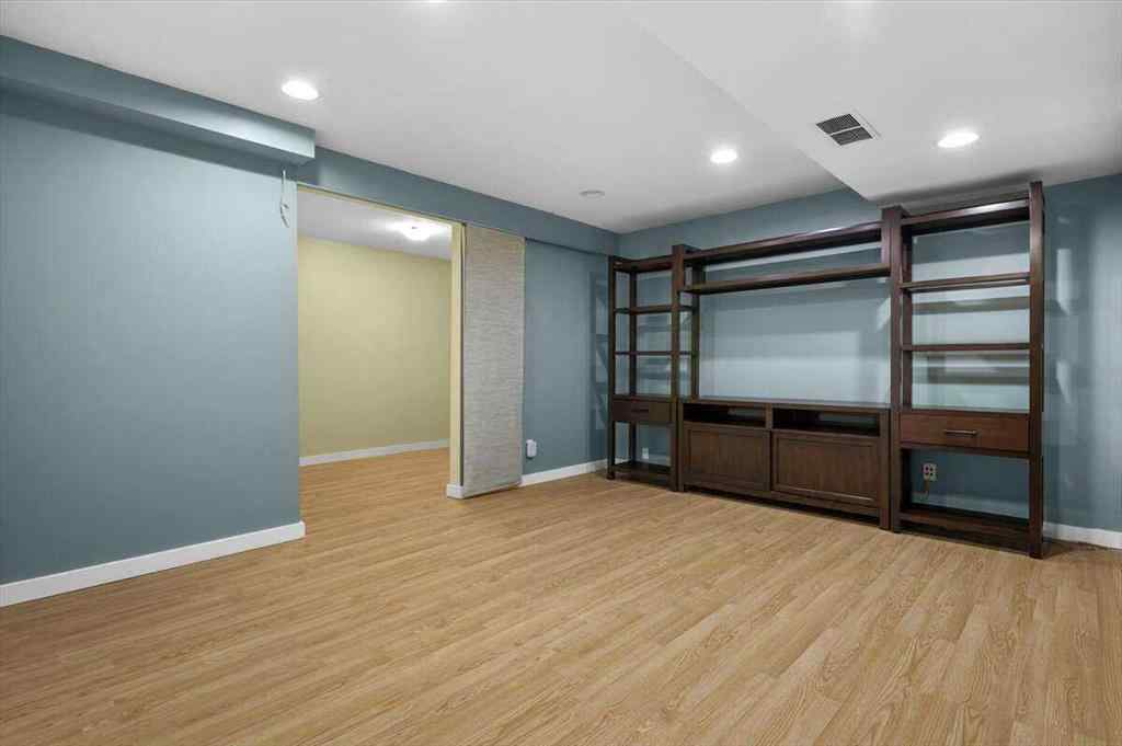 MLS® A2251385 - 907 36B Street NW in Parkdale Calgary, Residential