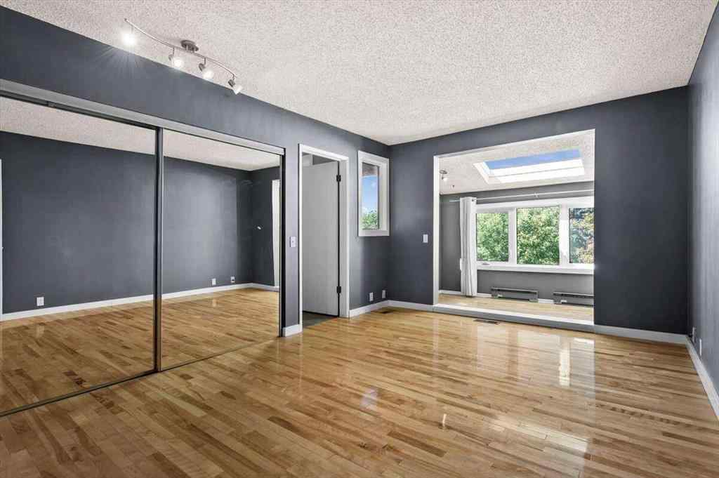 MLS® A2251385 - 907 36B Street NW in Parkdale Calgary, Residential