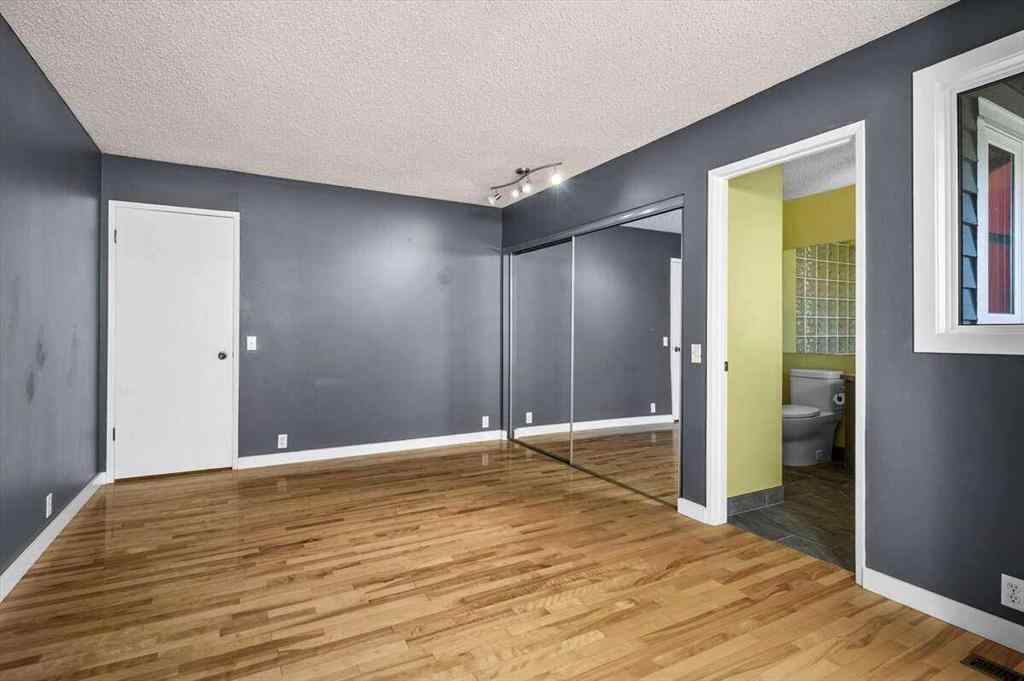 MLS® A2251385 - 907 36B Street NW in Parkdale Calgary, Residential