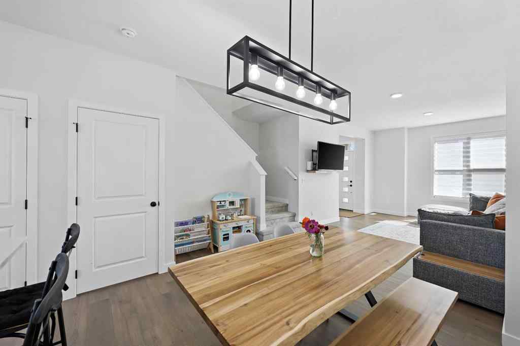 MLS® A2251386 - 656 Savanna Boulevard NE in Saddle Ridge Calgary, Residential