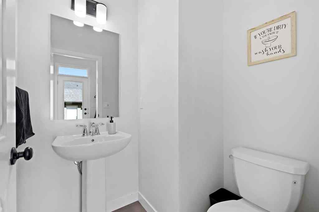 MLS® A2251386 - 656 Savanna Boulevard NE in Saddle Ridge Calgary, Residential