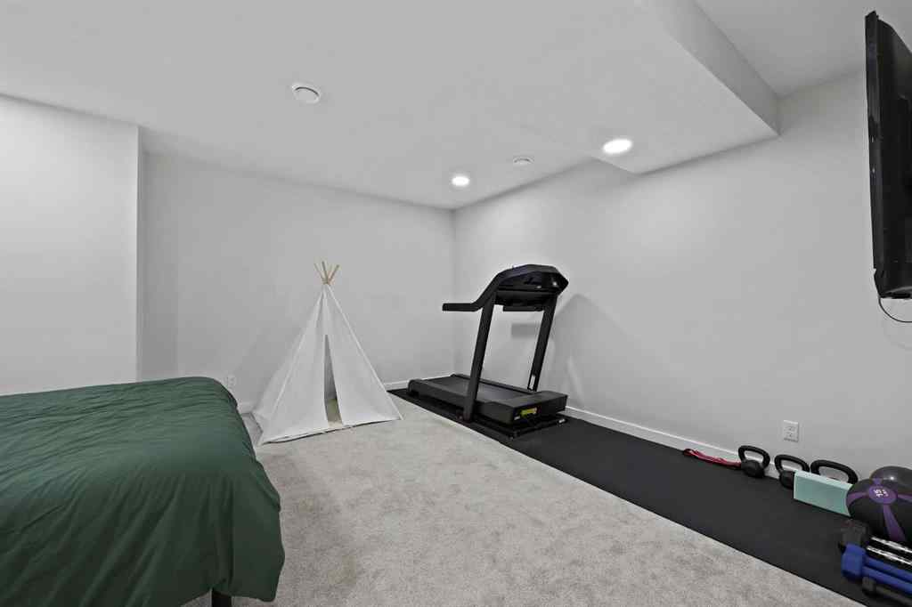 MLS® A2251386 - 656 Savanna Boulevard NE in Saddle Ridge Calgary, Residential