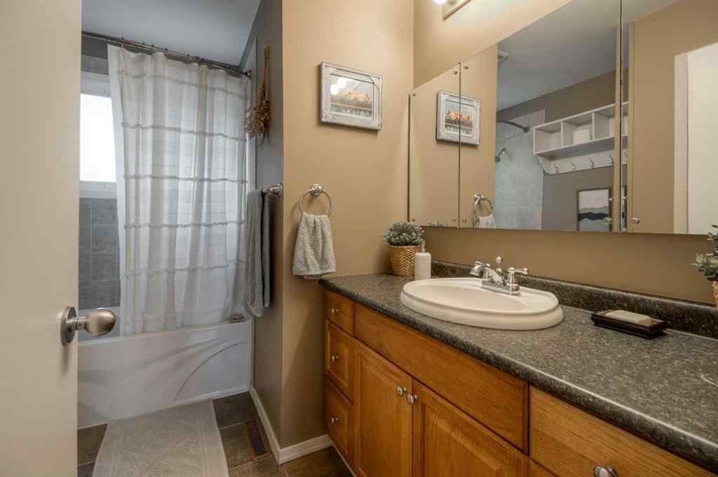 MLS® A2251391 - 2309 22 Avenue  in NONE Coaldale, Residential