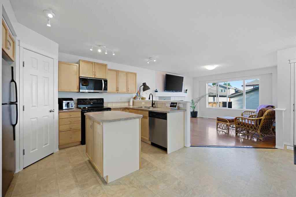 MLS® A2251392 - 128 Everglen Road SW in Evergreen Calgary, Residential