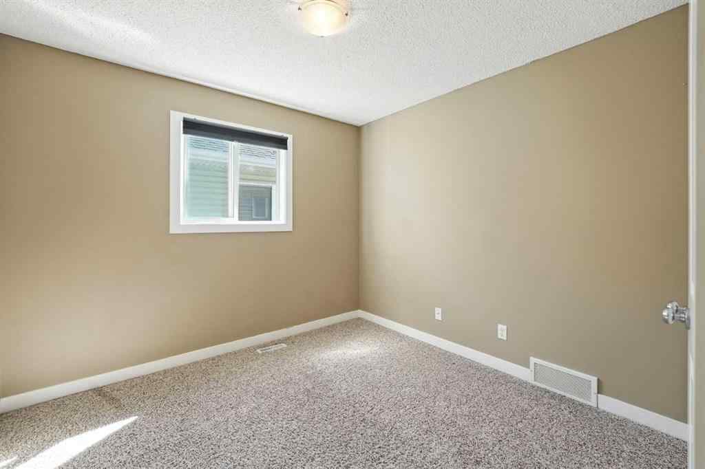 MLS® A2251393 - 124 Kingsbridge Way SE in Kings Heights Airdrie, Residential