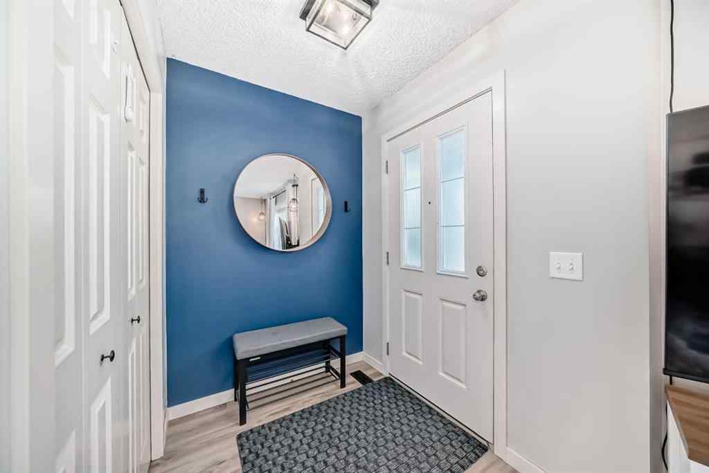 MLS® A2251395 - 28 Sunset Road  in Sunset Ridge Cochrane, Residential