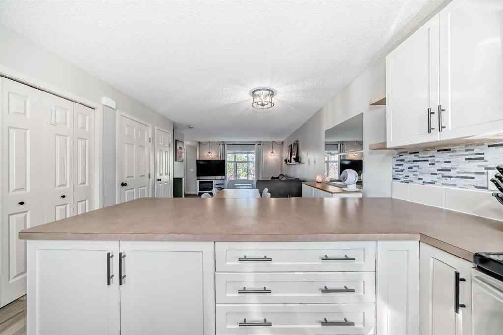 MLS® A2251395 - 28 Sunset Road  in Sunset Ridge Cochrane, Residential