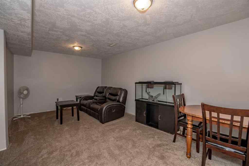 MLS® A2251397 - 4915 53 St   in NONE Grimshaw, Residential