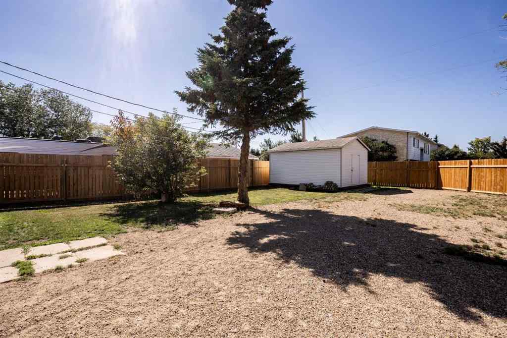 MLS® A2251397 - 4915 53 St   in NONE Grimshaw, Residential
