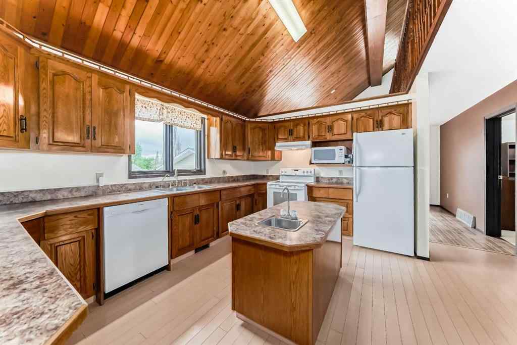 MLS® A2251400 - 3859 51 Ave Close   in Riverside Ponoka, Residential