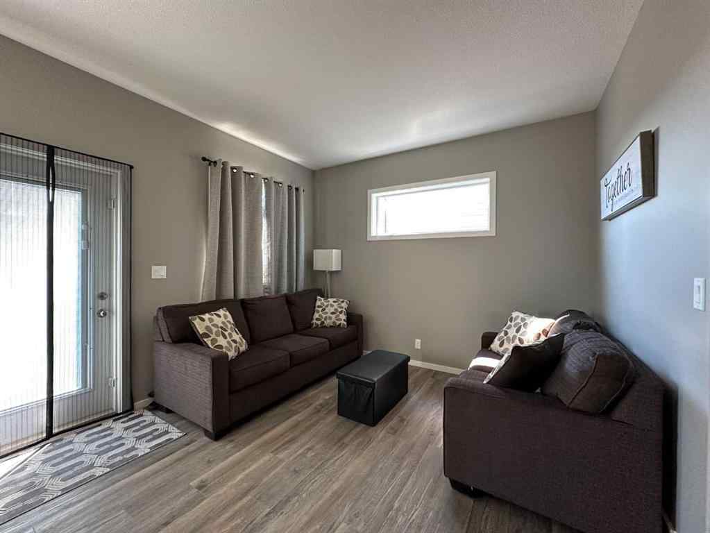 MLS® A2251402 - 5815 63 Avenue Close  in Lucas Heights Ponoka, Residential