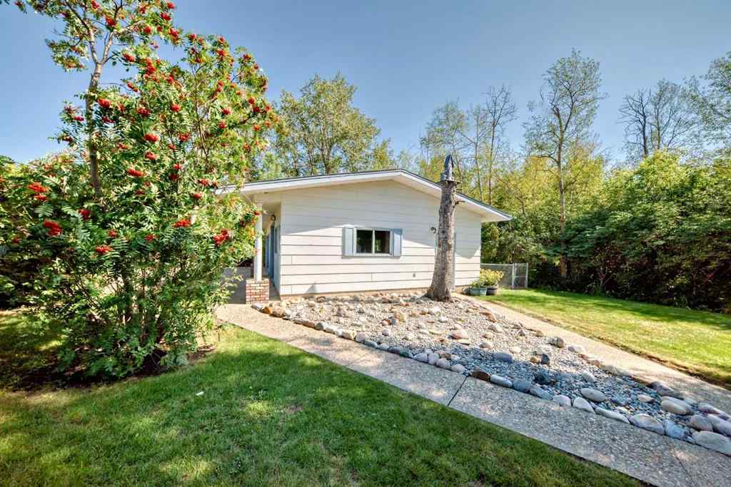 MLS® A2251408 - 3919 39 Street Close   in Riverside Ponoka, Residential