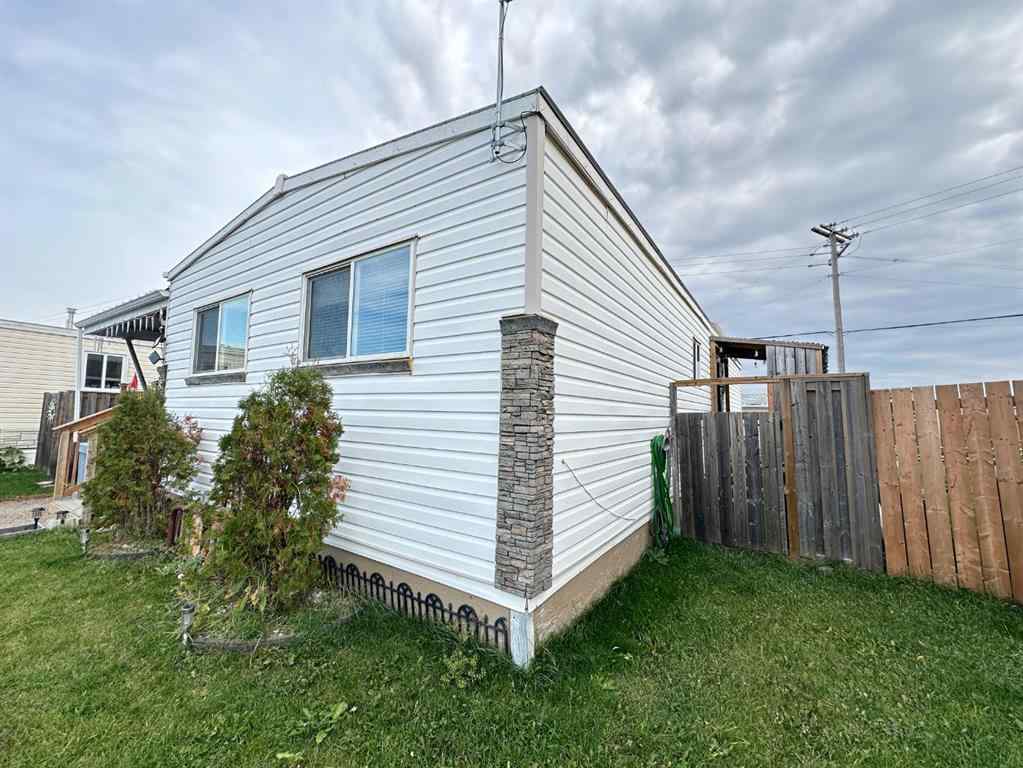 MLS® A2251409 - Unit #8 5308 57 Street  in West Lloydminster Lloydminster, Mobile