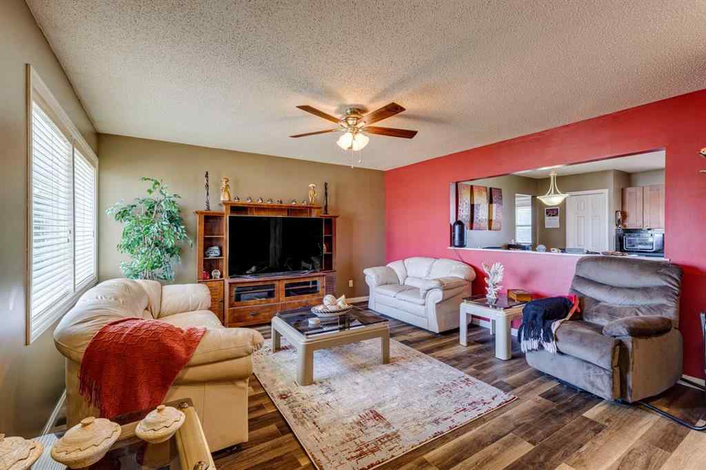 MLS® A2251410 - 1311 68 Street NE in Marlborough Park Calgary, Residential