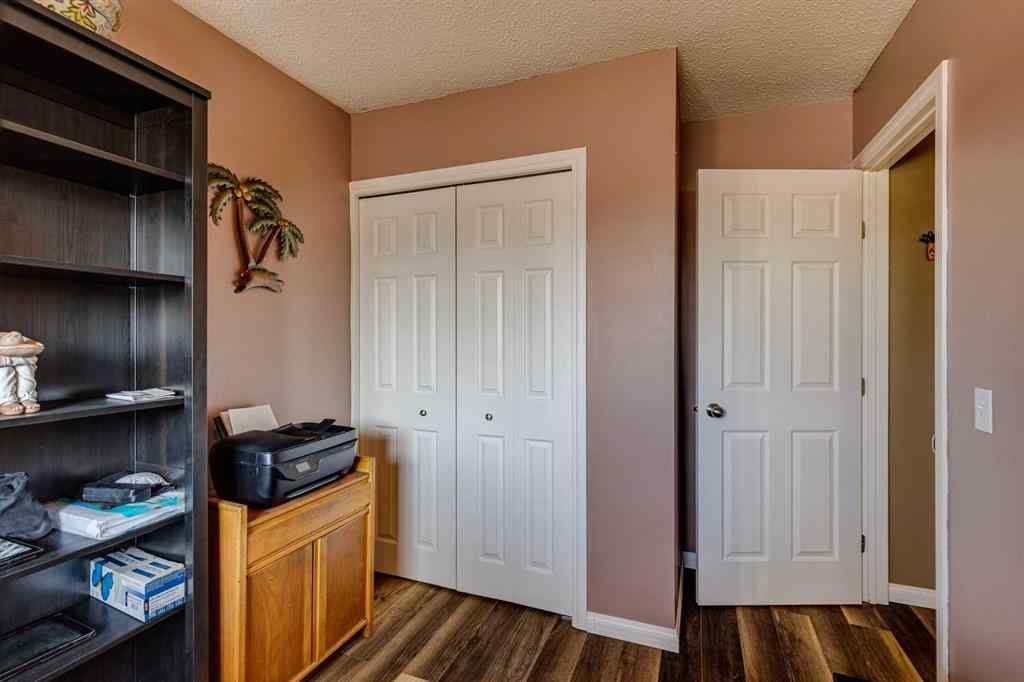MLS® A2251410 - 1311 68 Street NE in Marlborough Park Calgary, Residential