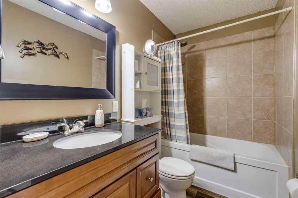 MLS® A2251410 - 1311 68 Street NE in Marlborough Park Calgary, Residential