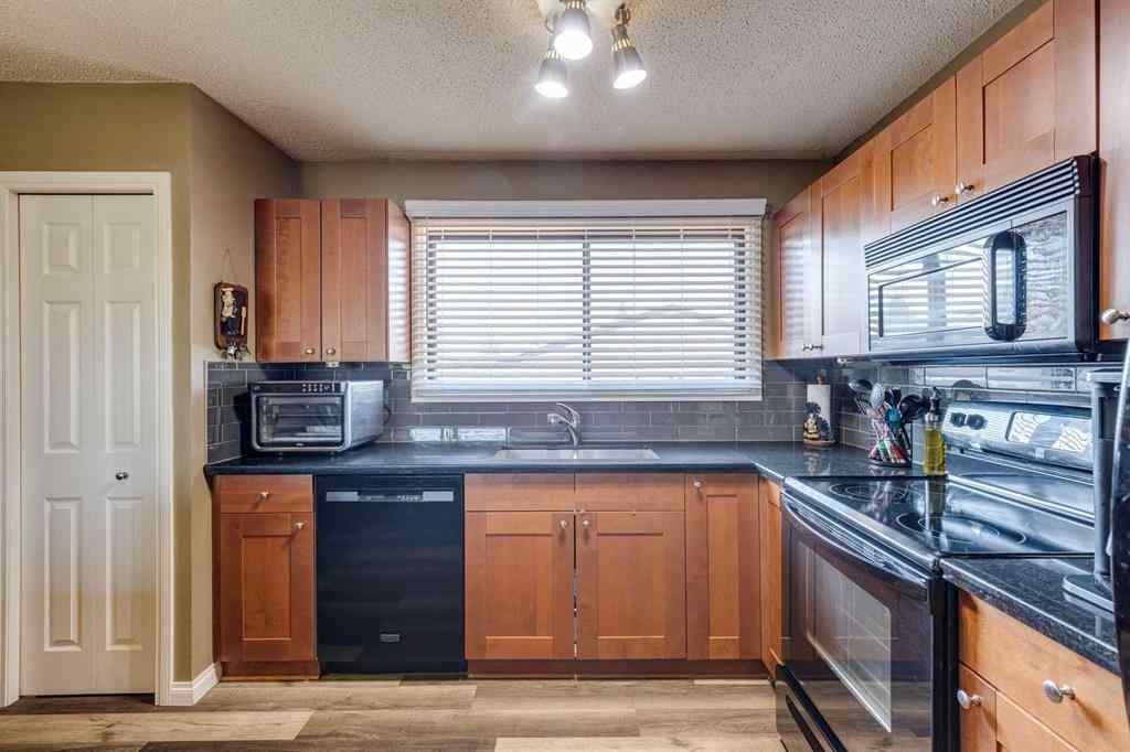 MLS® A2251410 - 1311 68 Street NE in Marlborough Park Calgary, Residential
