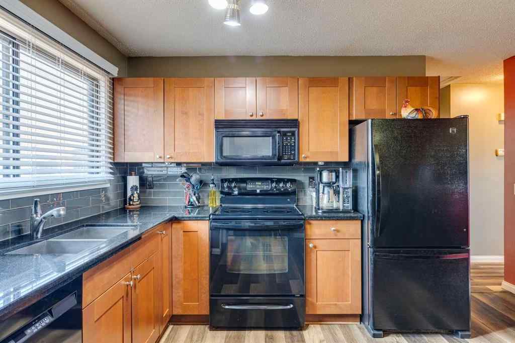 MLS® A2251410 - 1311 68 Street NE in Marlborough Park Calgary, Residential