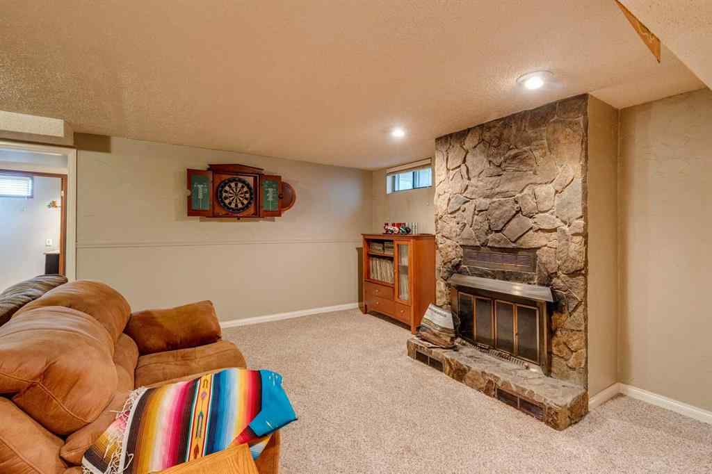 MLS® A2251410 - 1311 68 Street NE in Marlborough Park Calgary, Residential