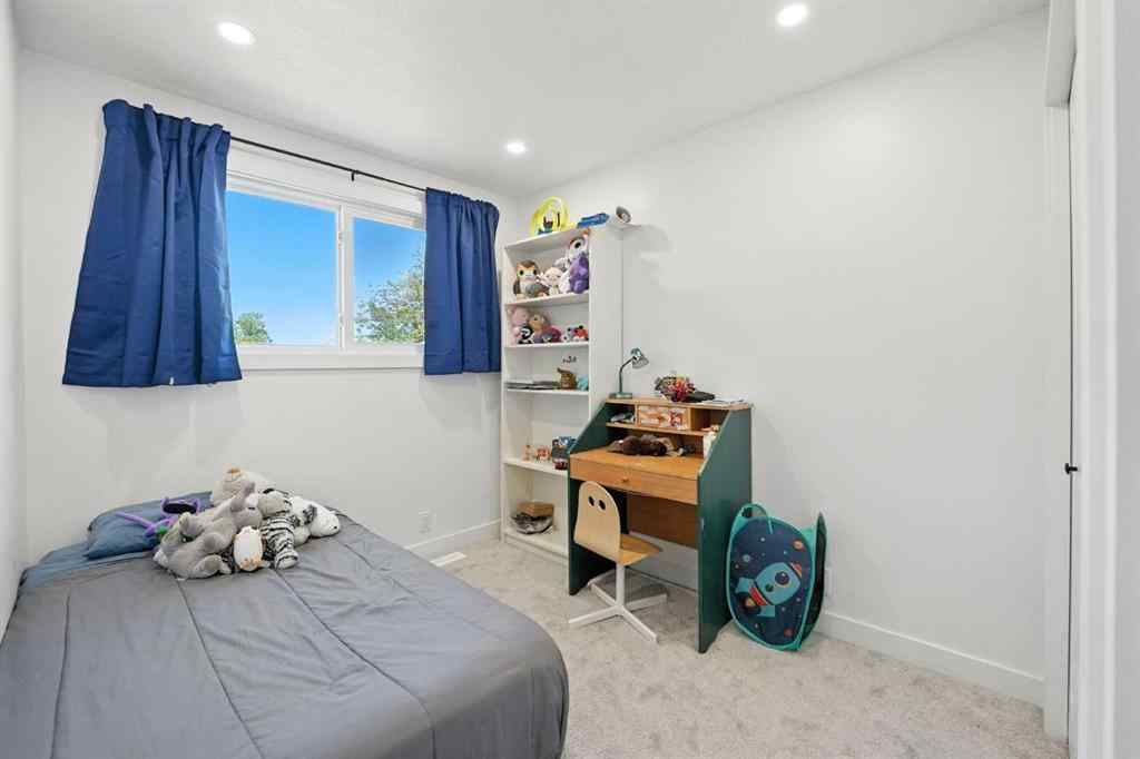 MLS® A2251411 - 432 25 Avenue NE in Winston Heights/Mountview Calgary, Residential