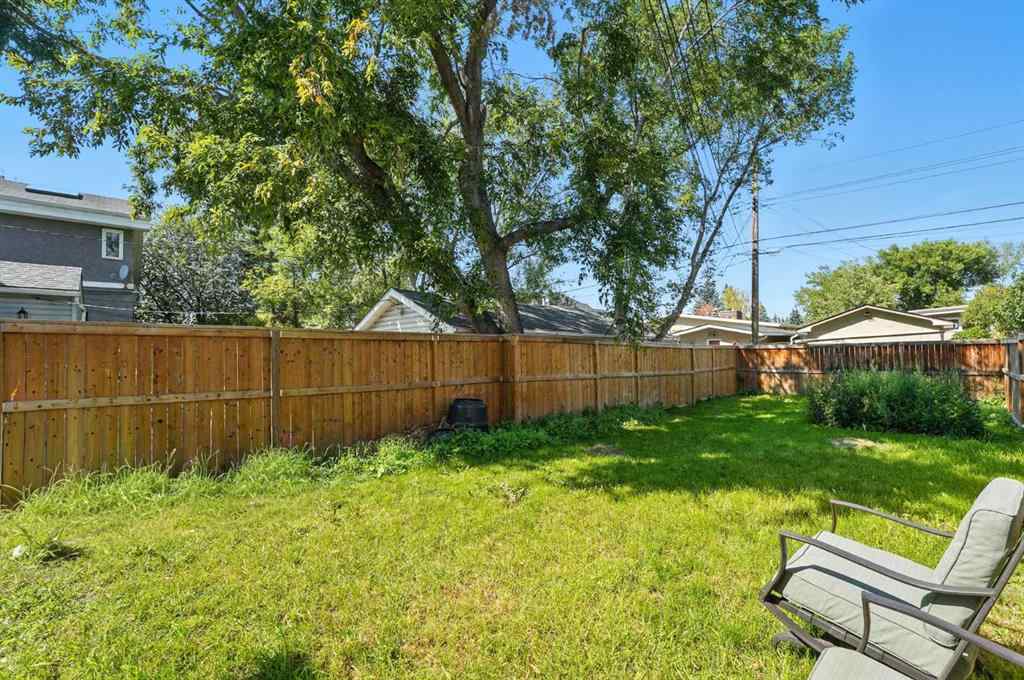 MLS® A2251411 - 432 25 Avenue NE in Winston Heights/Mountview Calgary, Residential