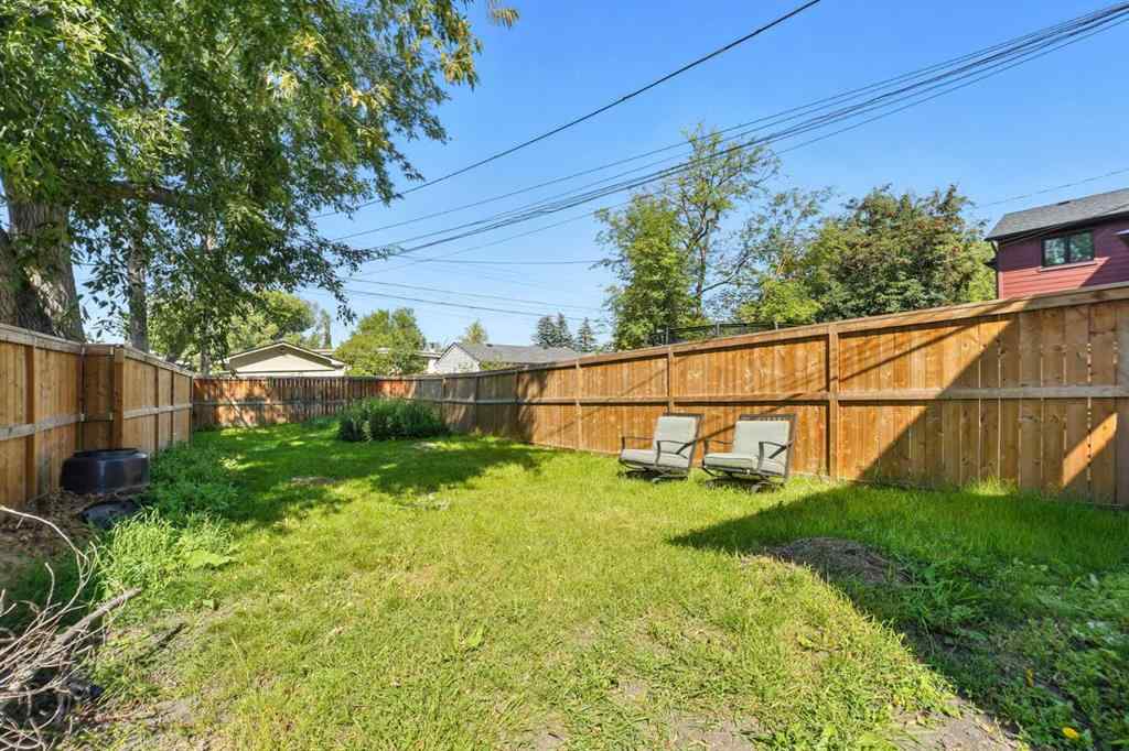 MLS® A2251411 - 432 25 Avenue NE in Winston Heights/Mountview Calgary, Residential