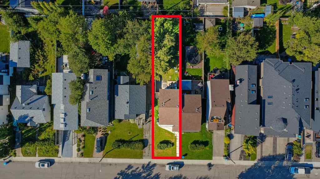 MLS® A2251411 - 432 25 Avenue NE in Winston Heights/Mountview Calgary, Residential