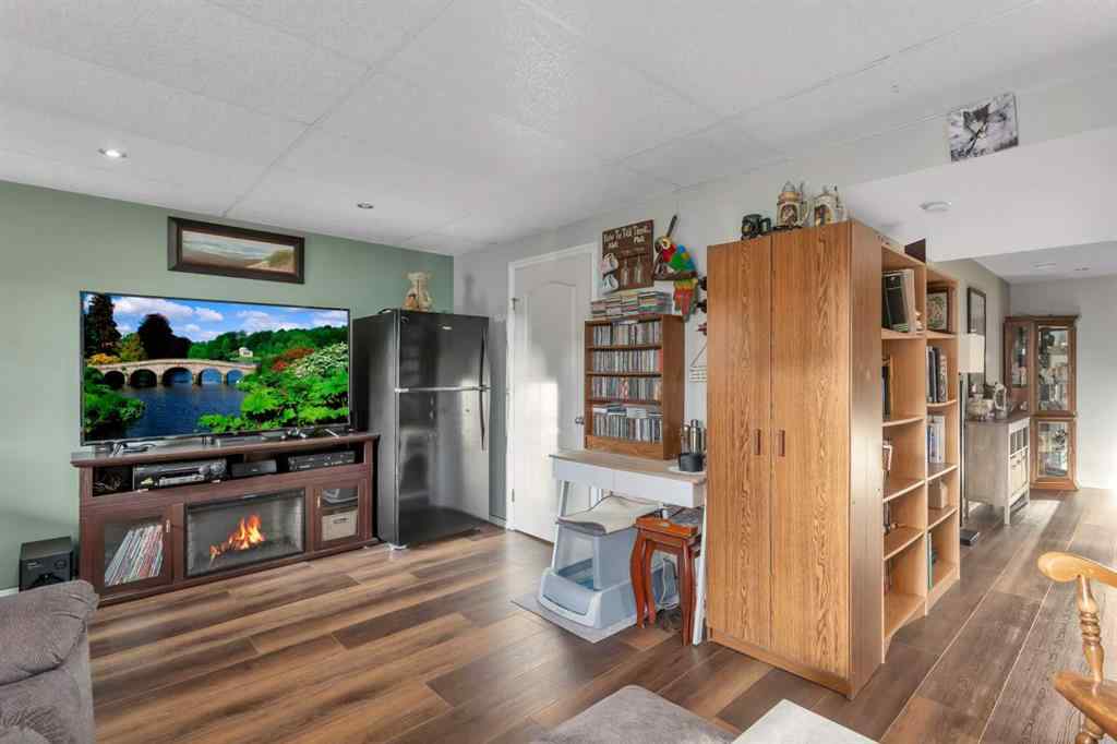 MLS® A2251421 - 76 Arthur Close  in Aspen Ridge Red Deer, Residential