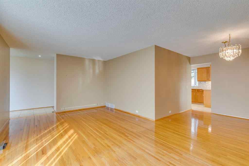 MLS® A2251423 - 5751 Dalmead Crescent NW in Dalhousie Calgary, Residential