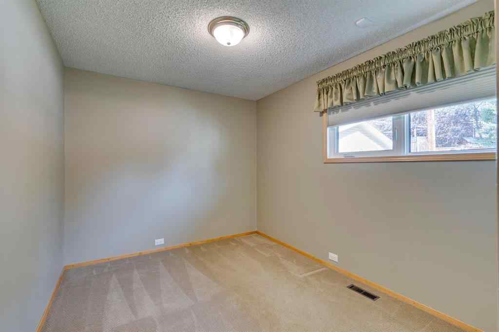 MLS® A2251423 - 5751 Dalmead Crescent NW in Dalhousie Calgary, Residential