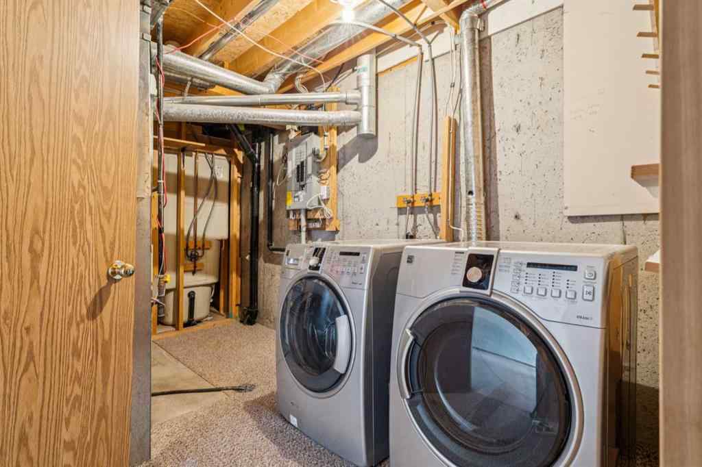 MLS® A2251429 - 38 Somervale Point SW in Somerset Calgary, Residential