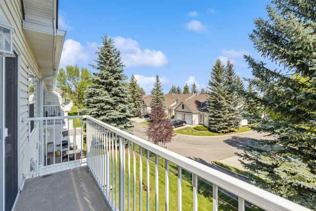 MLS® A2251429 - 38 Somervale Point SW in Somerset Calgary, Residential