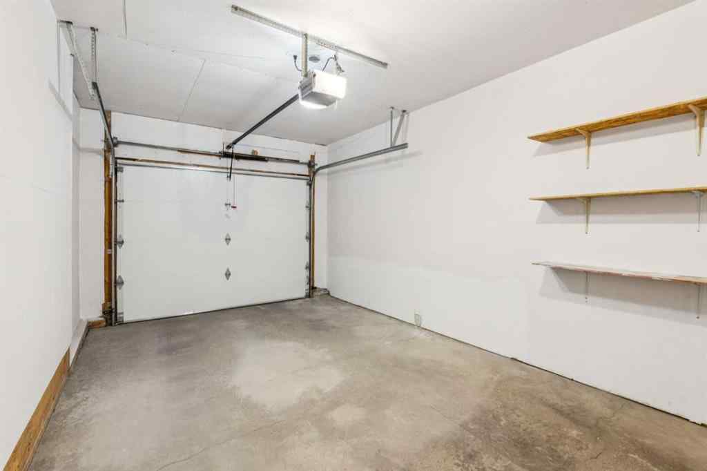 MLS® A2251429 - 38 Somervale Point SW in Somerset Calgary, Residential