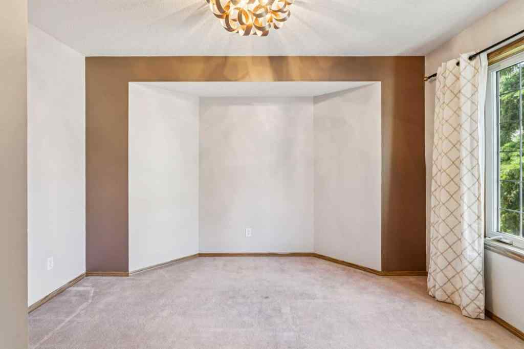 MLS® A2251429 - 38 Somervale Point SW in Somerset Calgary, Residential