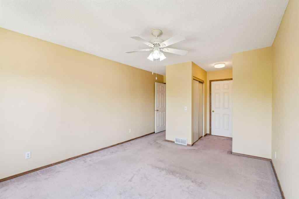 MLS® A2251429 - 38 Somervale Point SW in Somerset Calgary, Residential