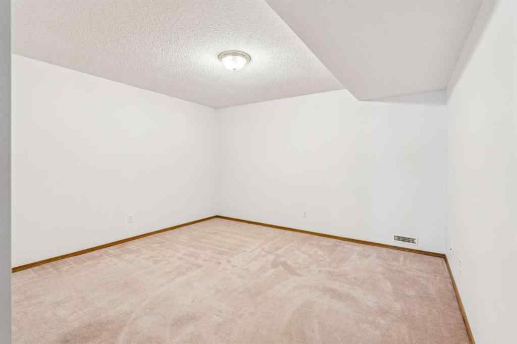 MLS® A2251429 - 38 Somervale Point SW in Somerset Calgary, Residential