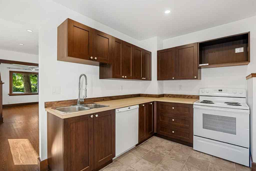 MLS® A2251435 - 1640 15 Street SE in Inglewood Calgary, Residential