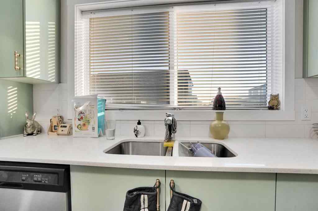 MLS® A2251436 - 21 Legacy Glen Place SE in Legacy Calgary, Residential