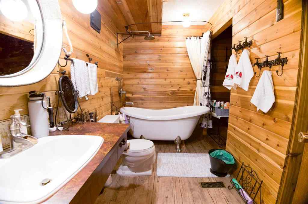 MLS® A2251437 - 39070 Range Raod 283   in NONE Rural Red Deer County, Agri-Business