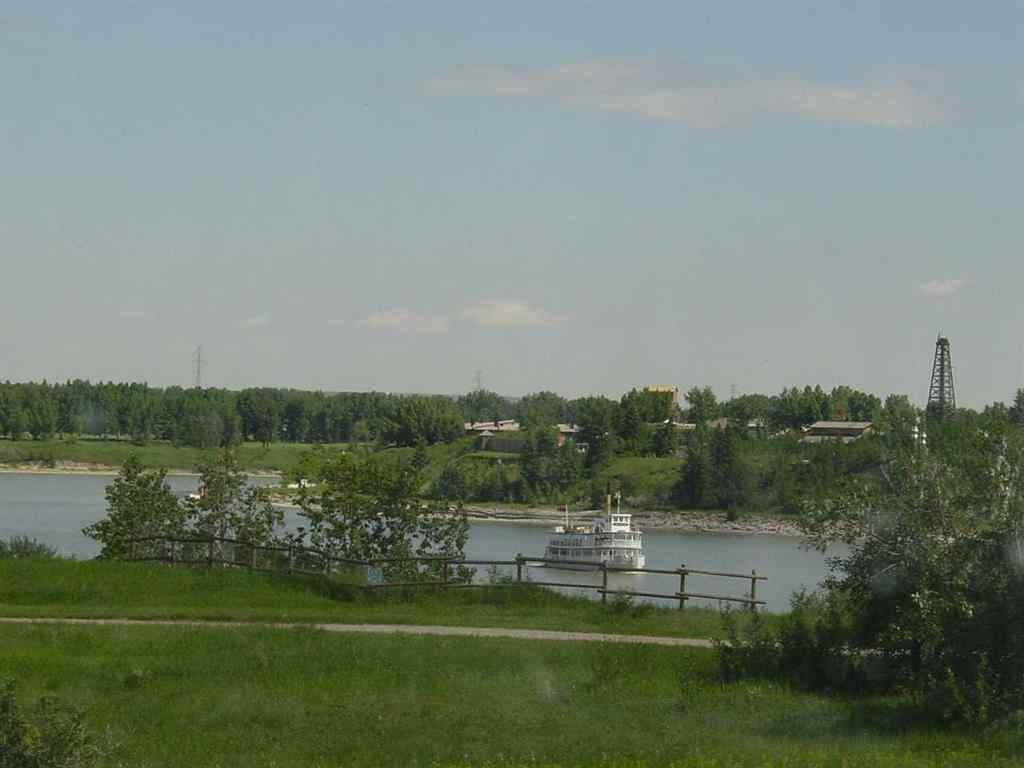 MLS® A2251438 - Unit #309 2425 90 Avenue SW in Palliser Calgary, Residential