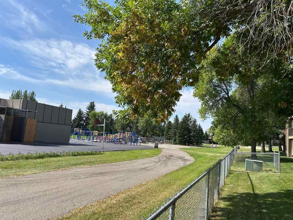 MLS® A2251439 - Unit #308 420 Columbia Boulevard W in Varsity Village Lethbridge, Residential