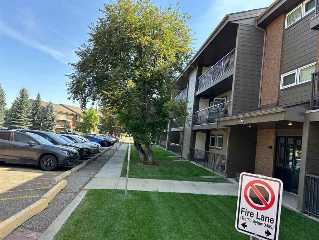 MLS® A2251439 - Unit #308 420 Columbia Boulevard W in Varsity Village Lethbridge, Residential